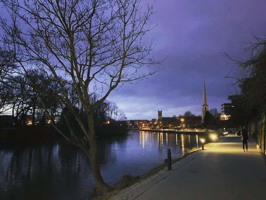 Unrivalled Location - Five Star - Worcester Apartment Exteriér fotografie