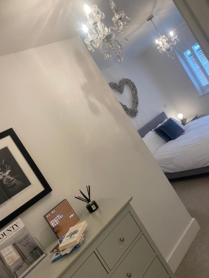 Unrivalled Location - Five Star - Worcester Apartment Exteriér fotografie