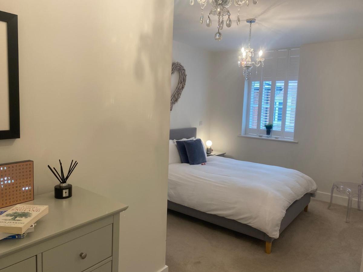 Unrivalled Location - Five Star - Worcester Apartment Exteriér fotografie